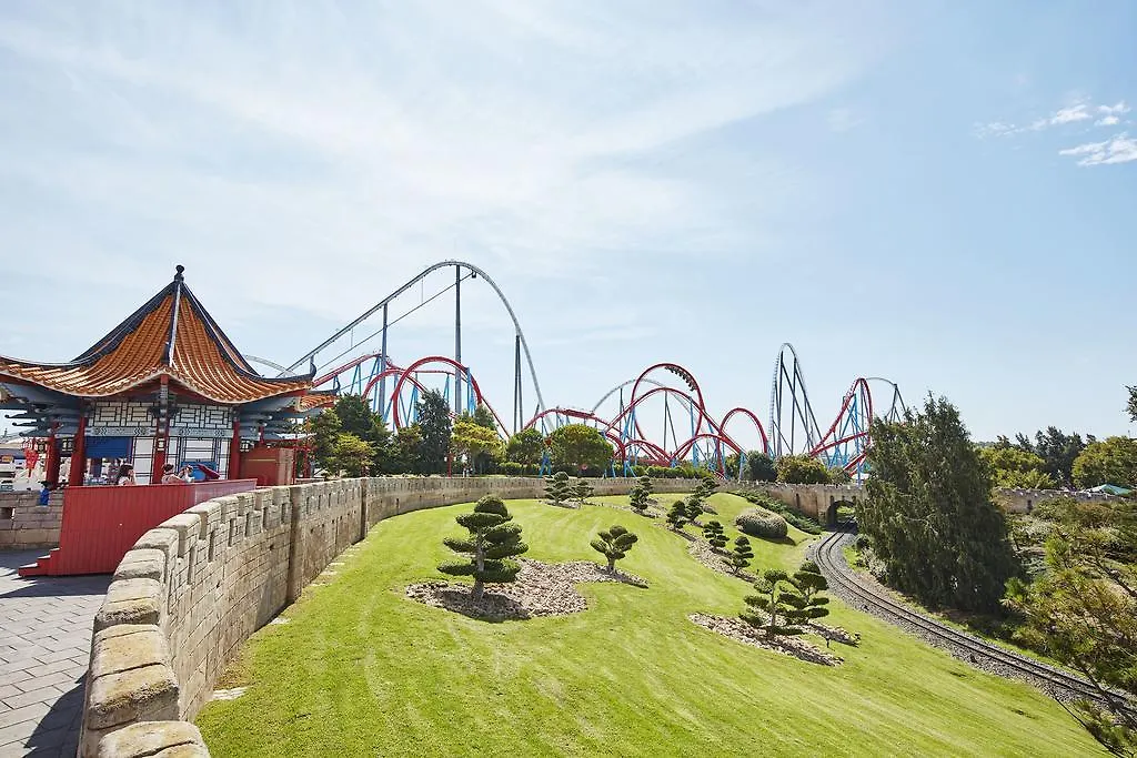 Portaventura Hotel Lucy'S Mansion - Includes Unlimited Access & Express Wristband To Portaventura Park & Ferrari Land Salou 5*,  España