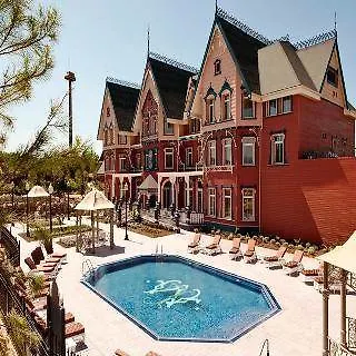 Portaventura Hotel Lucy'S Mansion - Includes Unlimited Access & Express Wristband To Portaventura Park & Ferrari Land Salou
