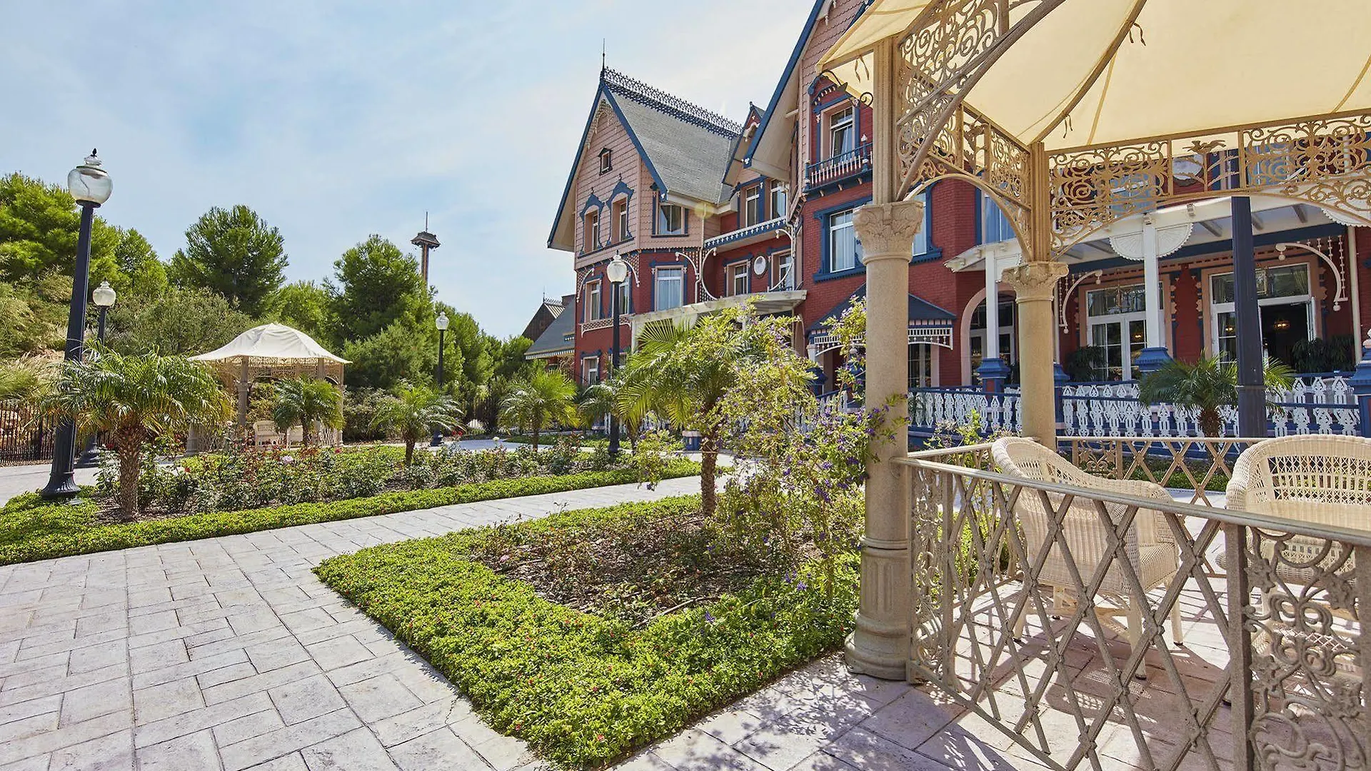 Portaventura Hotel Lucy'S Mansion - Includes Unlimited Access & Express Wristband To Portaventura Park & Ferrari Land Salou 5*,