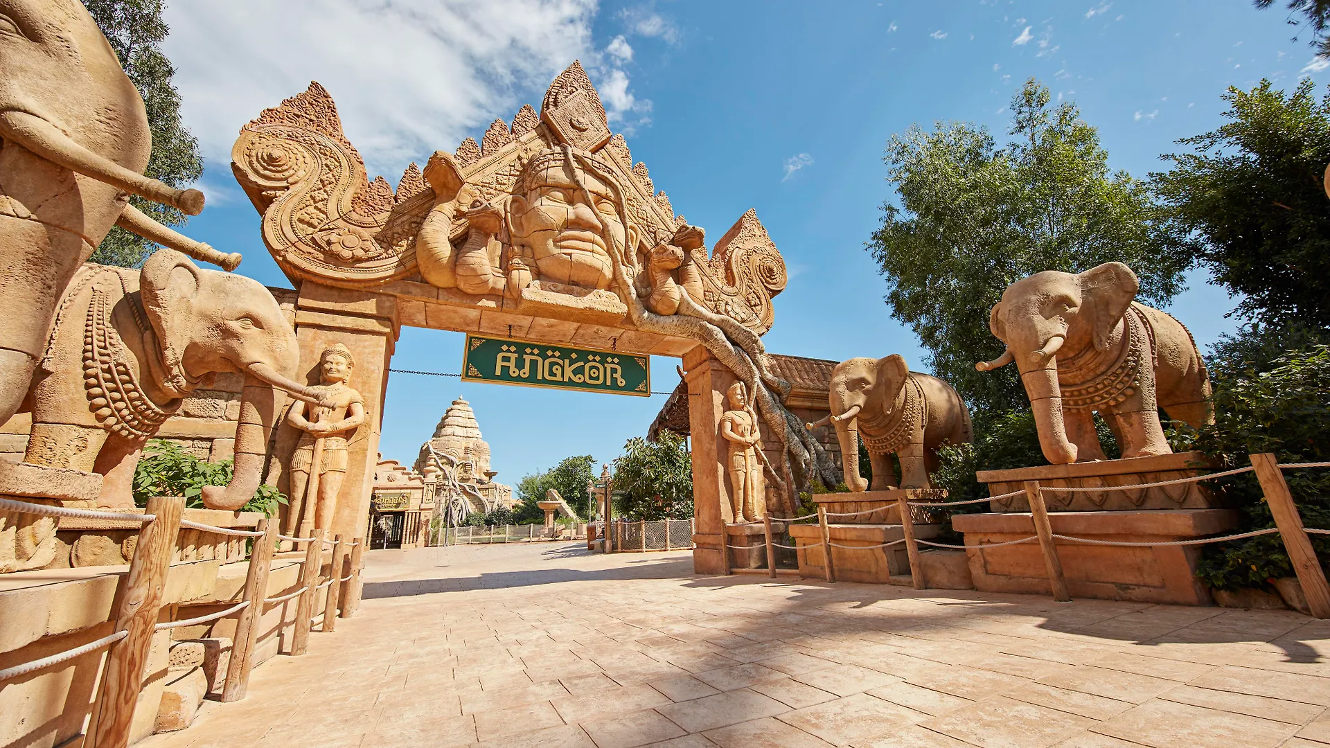 Portaventura Hotel Lucy'S Mansion - Includes Unlimited Access & Express Wristband To Portaventura Park & Ferrari Land サロウ