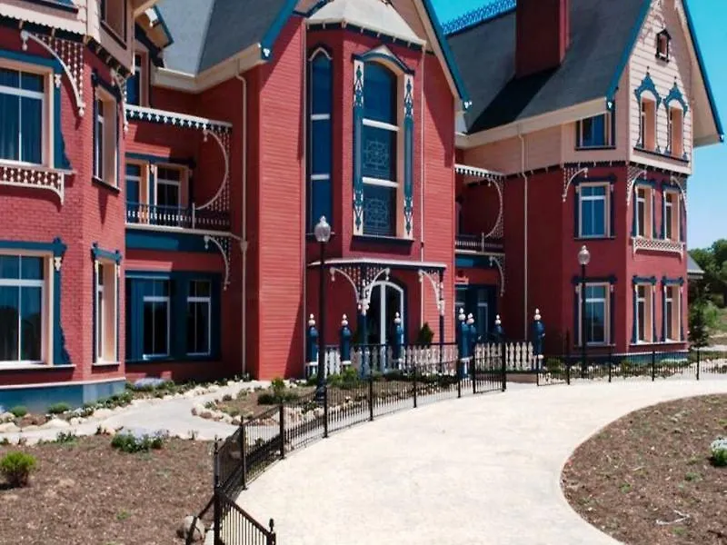 Portaventura Hotel Lucy'S Mansion - Includes Unlimited Access & Express Wristband To Portaventura Park & Ferrari Land サロウ
